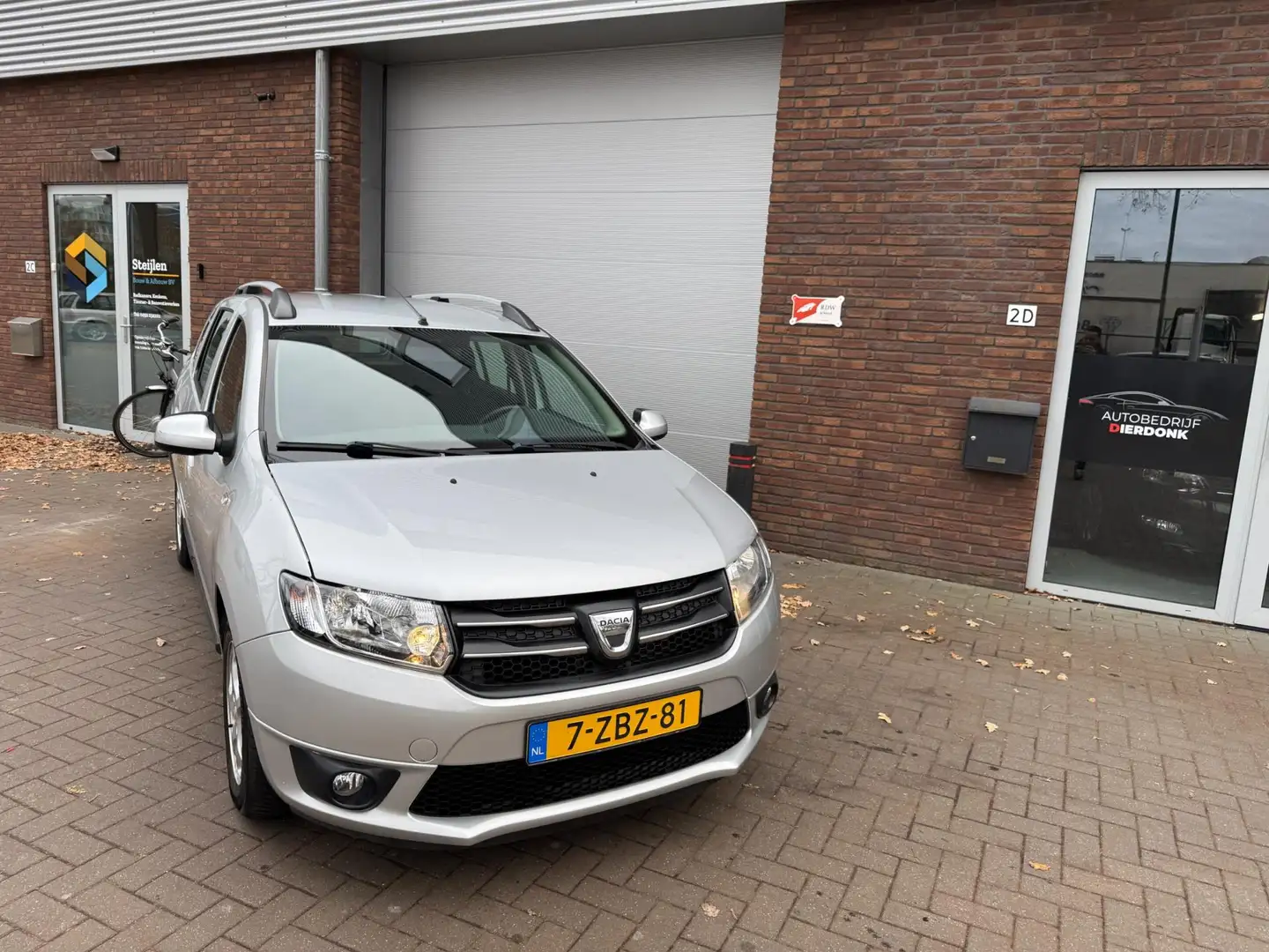 Dacia Logan MCV 0.9 TCe Prestige|AIRCO|NIEUWE APK|NAVI Grijs - 2
