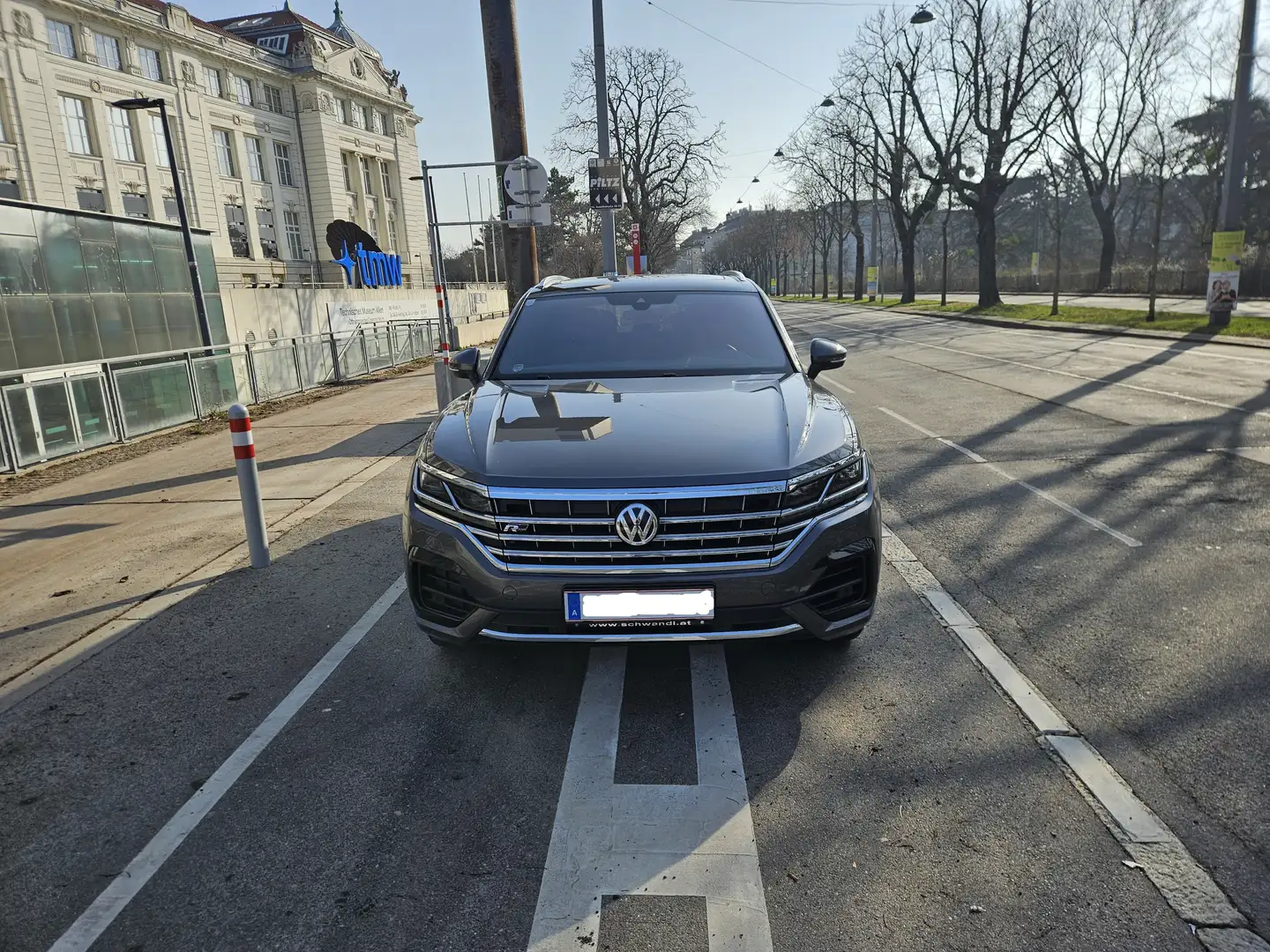 Volkswagen Touareg Touareg 4Motion V6 TDI SCR R-Line Aut. R-Line Grau - 2