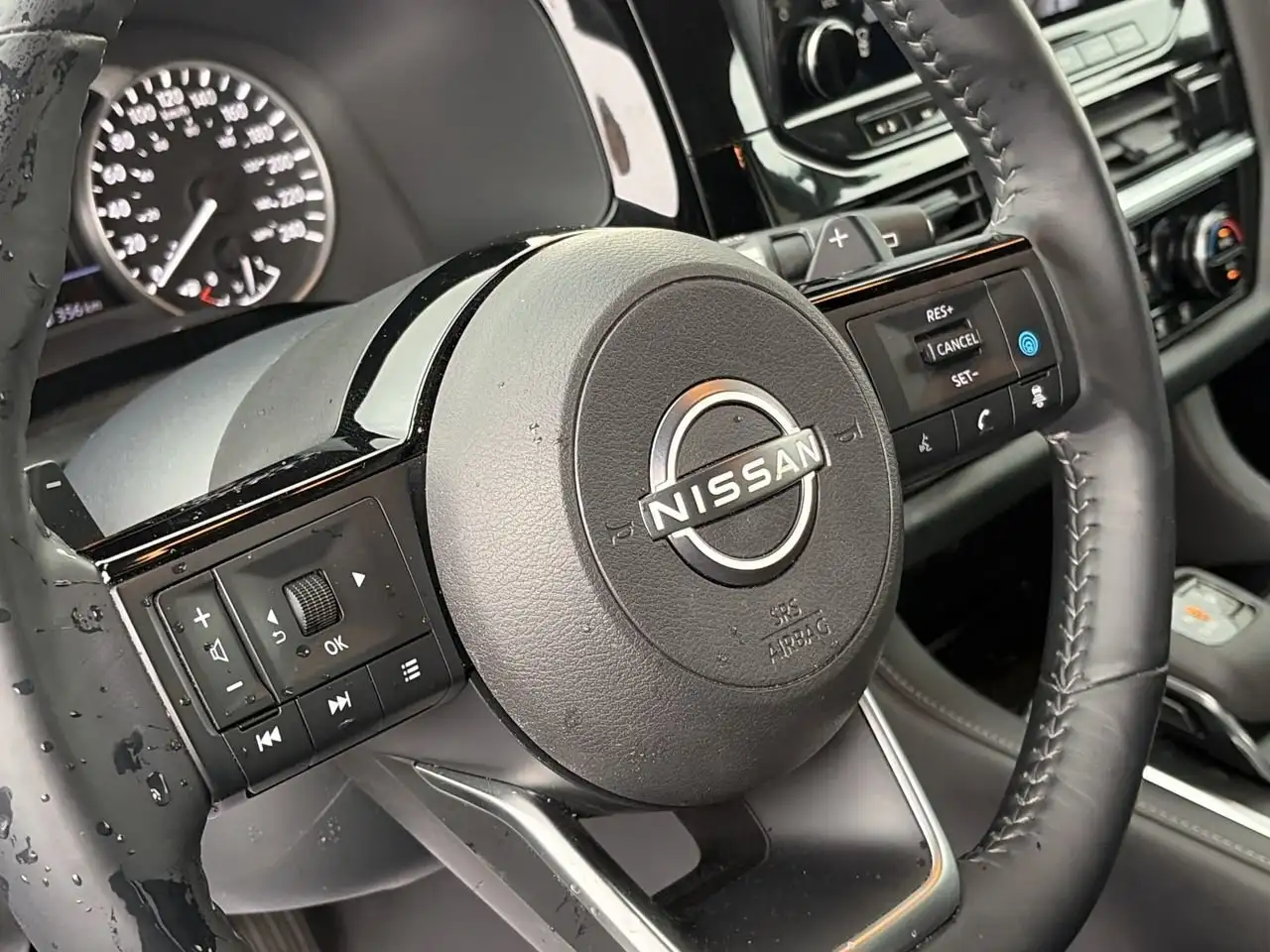 Nissan Pathfinder fotografie Nissan Pathfinder