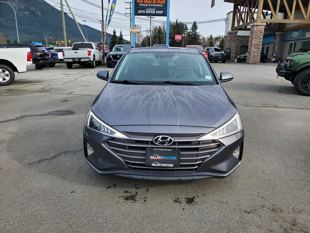 Hyundai ELANTRA снимка Hyundai ELANTRA