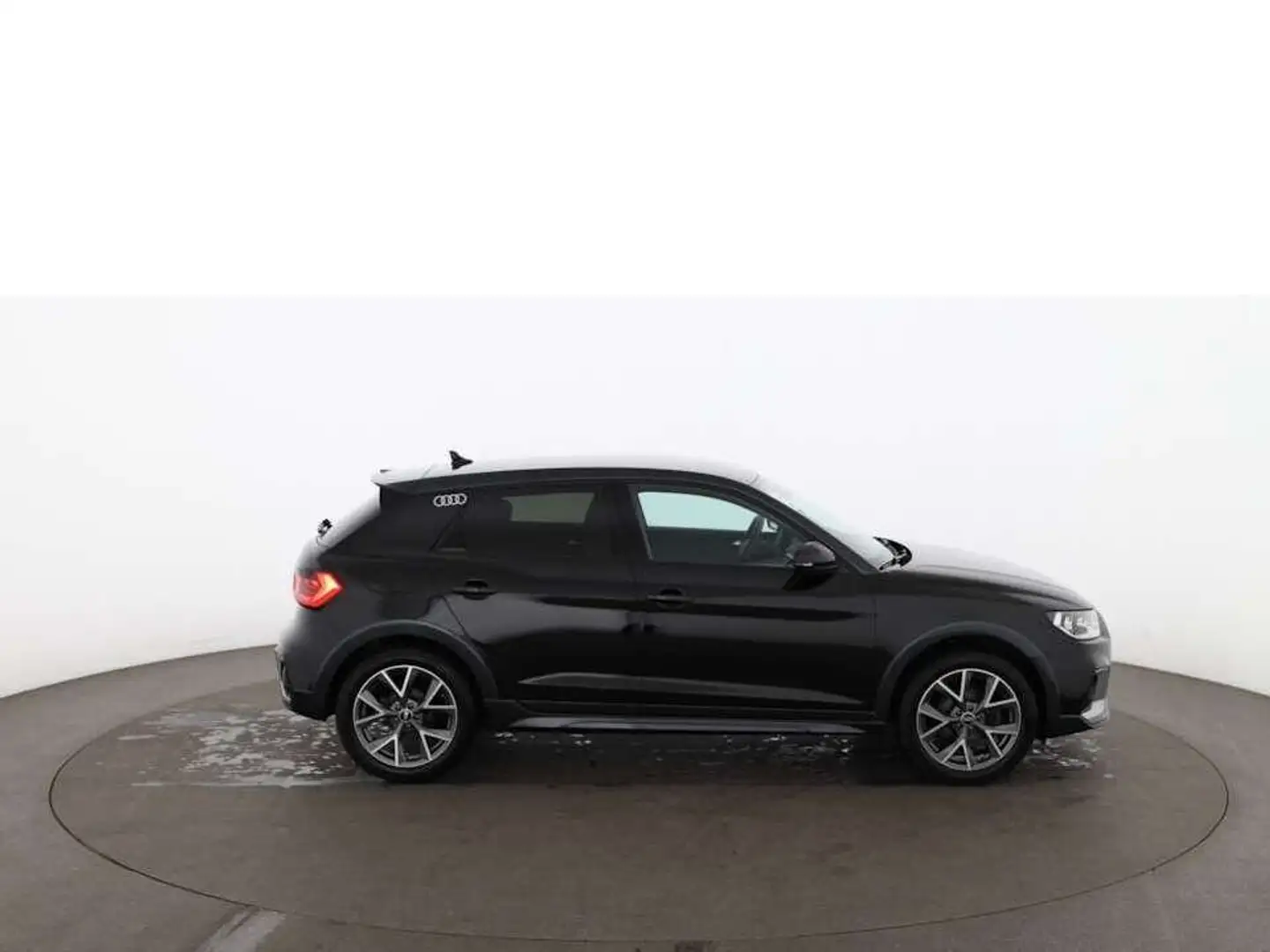 Audi A1 Sportback 30 TFSI allstreet Aut NAVI SITZHZG Noir - 2
