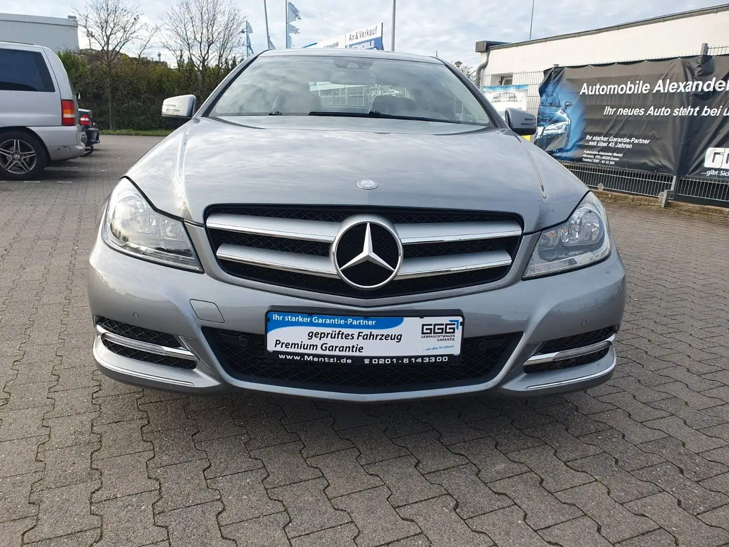 Mercedes-Benz C 180 Coupé GARANTIE AUTOMATIK NAVI KLIMATRONIC Plateado - 2