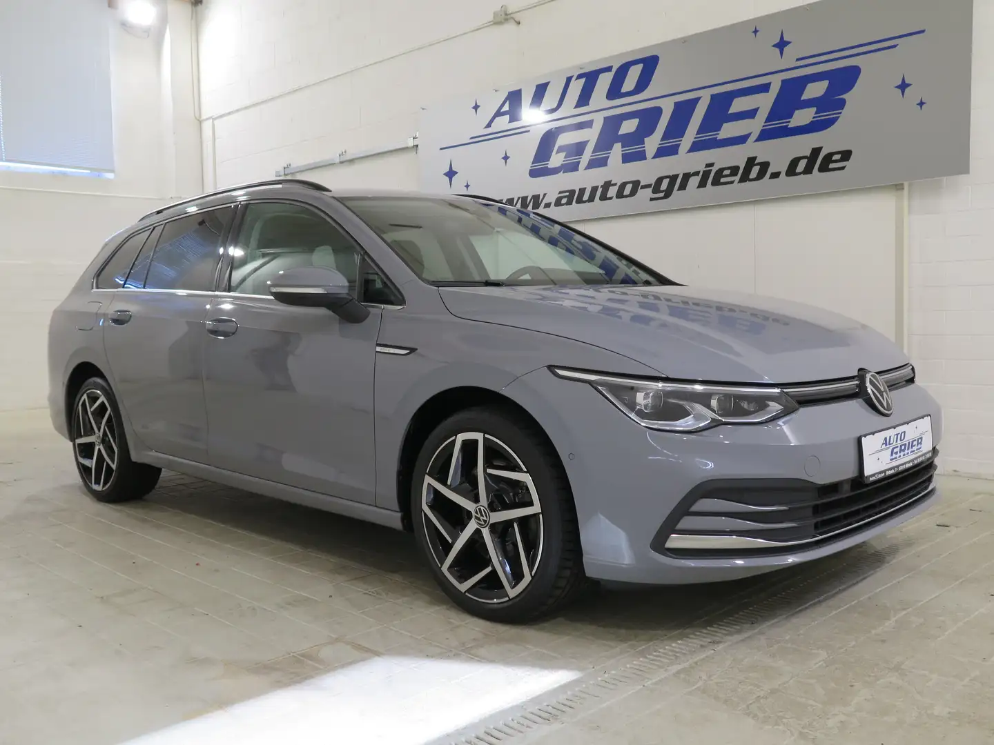 Volkswagen Golf Variant Style Grau - 1