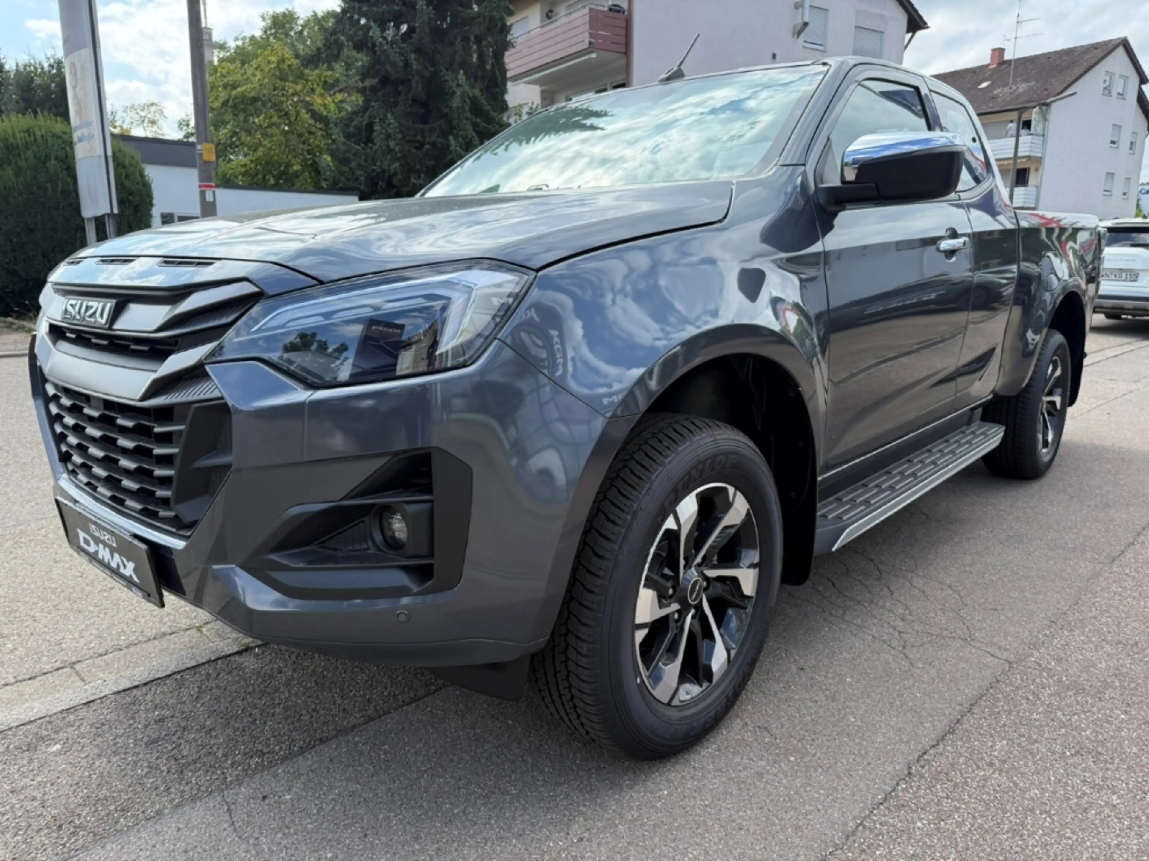 Isuzu D-Max Space Cab 4WD LSE Leder LED Apple CarPlay Android — photo 9