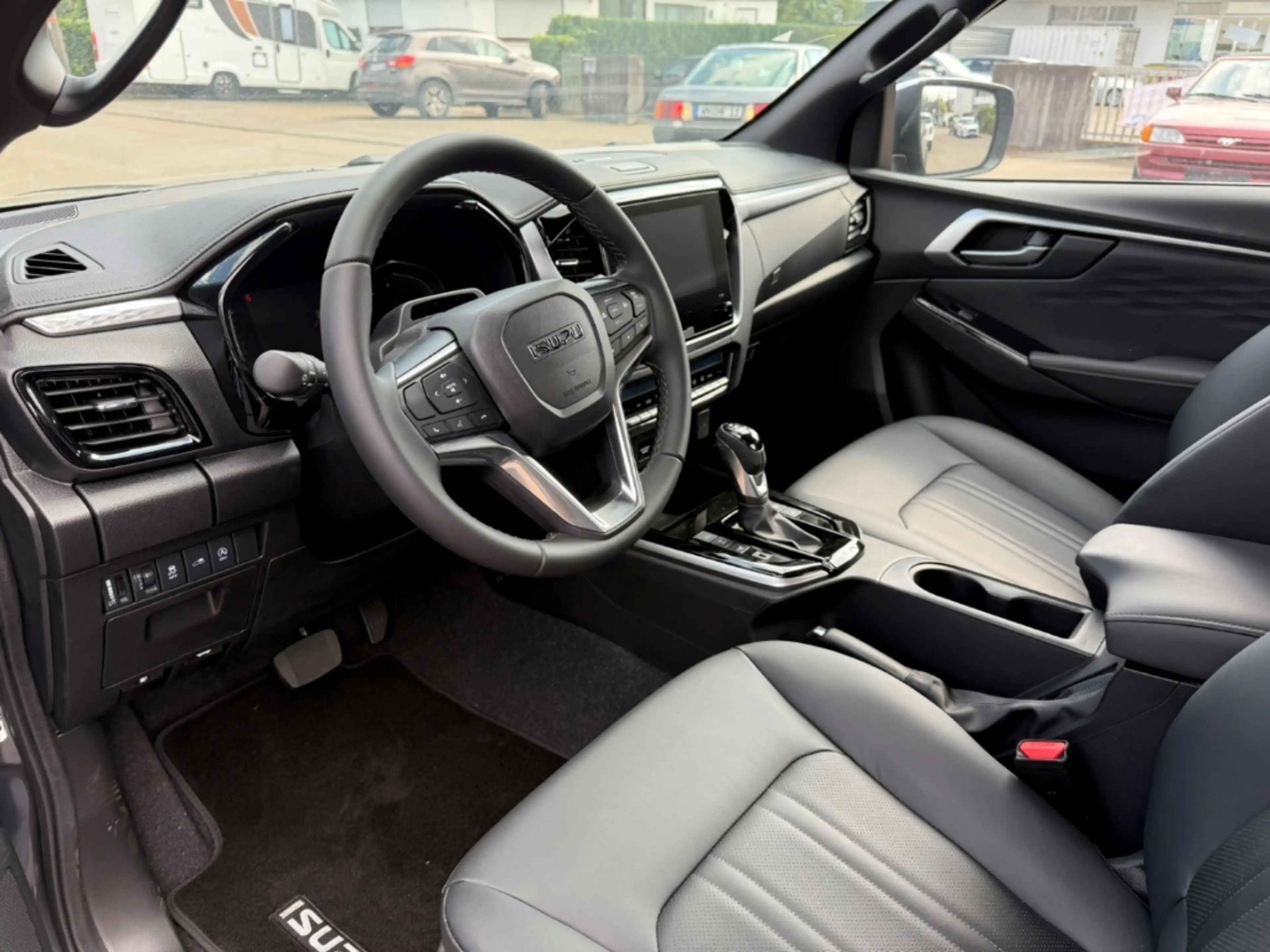 Isuzu D-Max Space Cab 4WD LSE Leder LED Apple CarPlay Android — photo 6