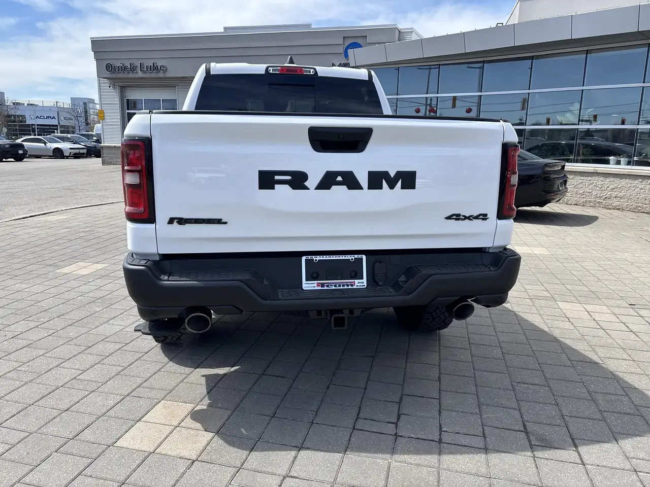 RAM 1500 снимка RAM 1500
