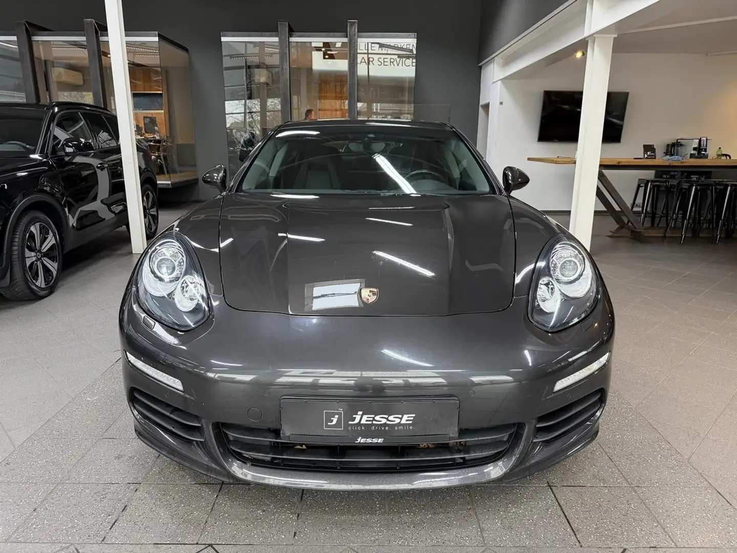 Porsche Panamera 3.0 Diesel Facelift Bi-Xenon Navi Schiebedach Grey - 2