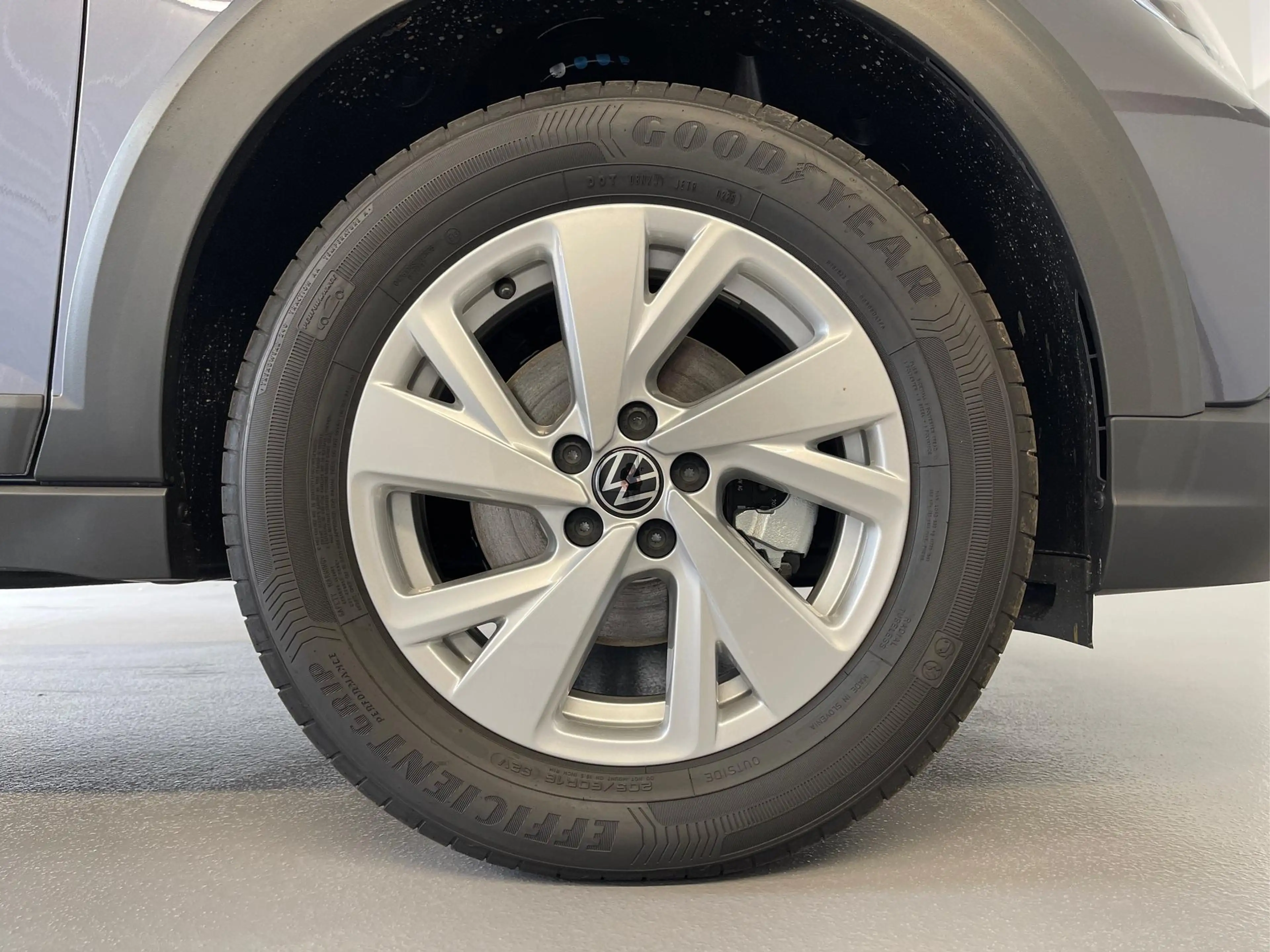 Volkswagen Taigo Trend 115PS DSG AppConnect+Sitzheizung+PDC+Alu1... — photo 6