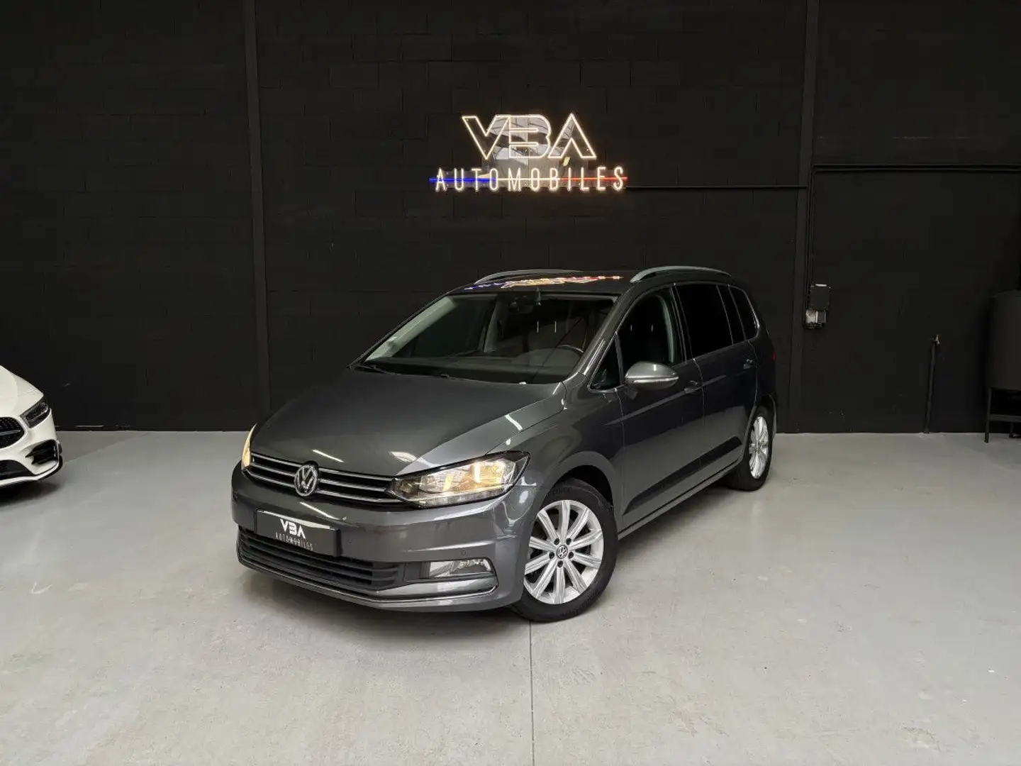 Volkswagen Touran (3) 2.0 TDI 150 DSG6 Carat BMT 7 places Gris - 1
