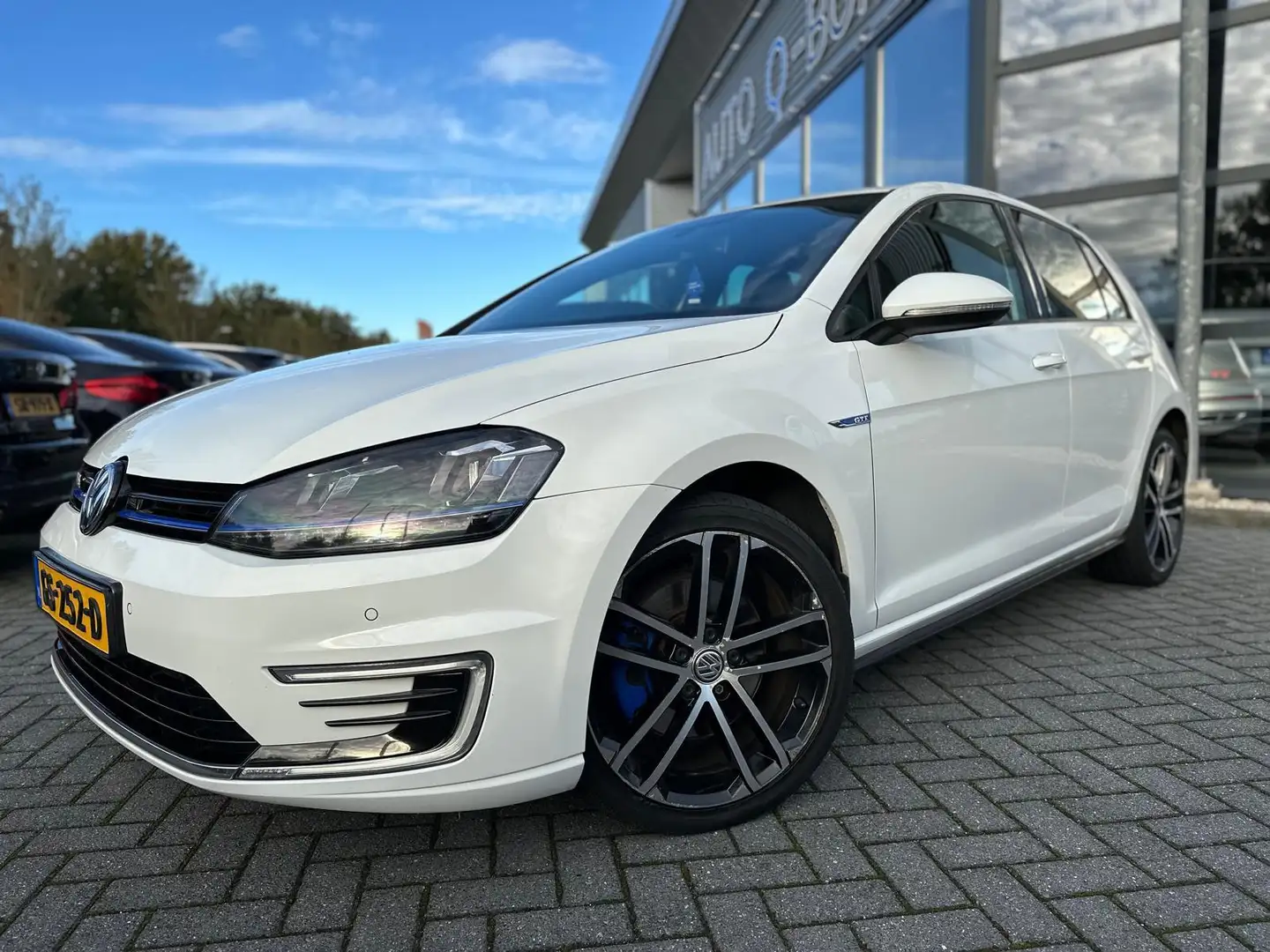 Volkswagen Golf GTE 1.4 TSI | Plug in Hybride | DSG | Trekhaak | LED | Blanc - 2