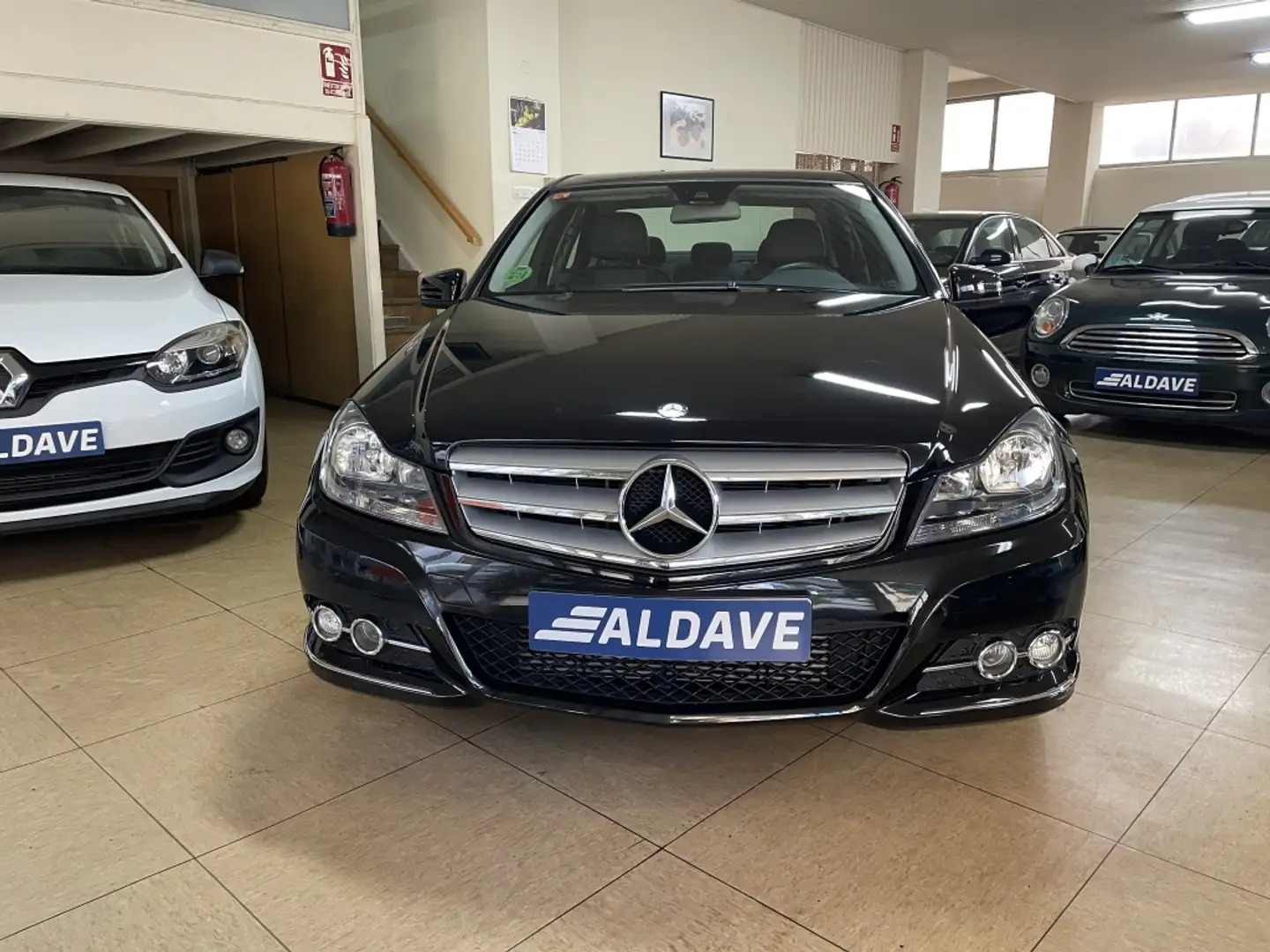 Mercedes-Benz C 180 BE Avantgarde 7G Plus Negro - 2