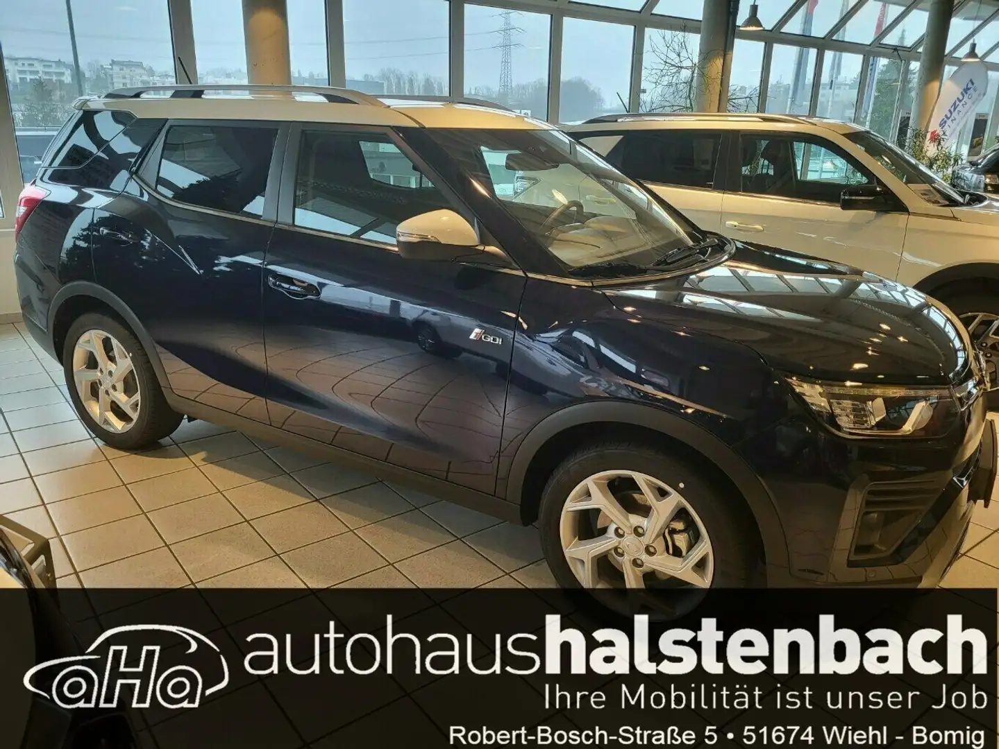 SsangYong Fizz 4x2 Blau - 1