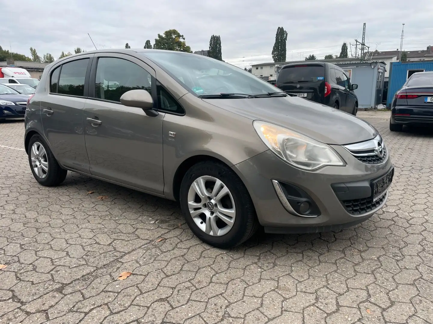 Opel Corsa D Satellite/1Hand/KLima/TÜV-Neu Grau - 1