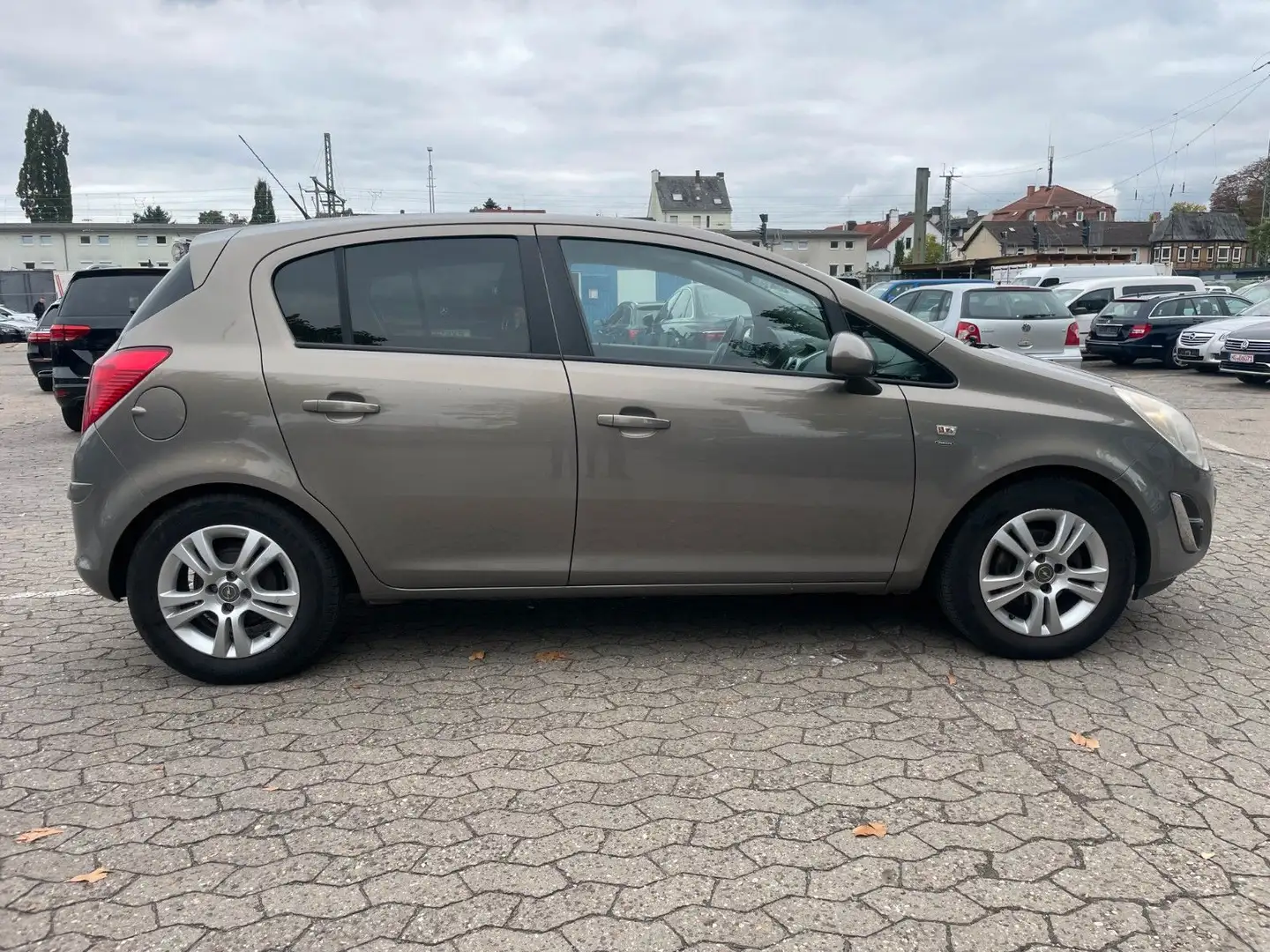 Opel Corsa D Satellite/1Hand/KLima/TÜV-Neu Grau - 2