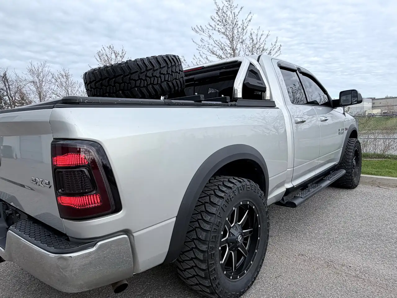 RAM 1500 снимка RAM 1500