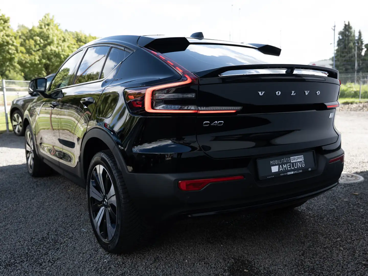 Volvo C40 Core Recharge Pure Electric 2WD LED PANO Schwarz - 2
