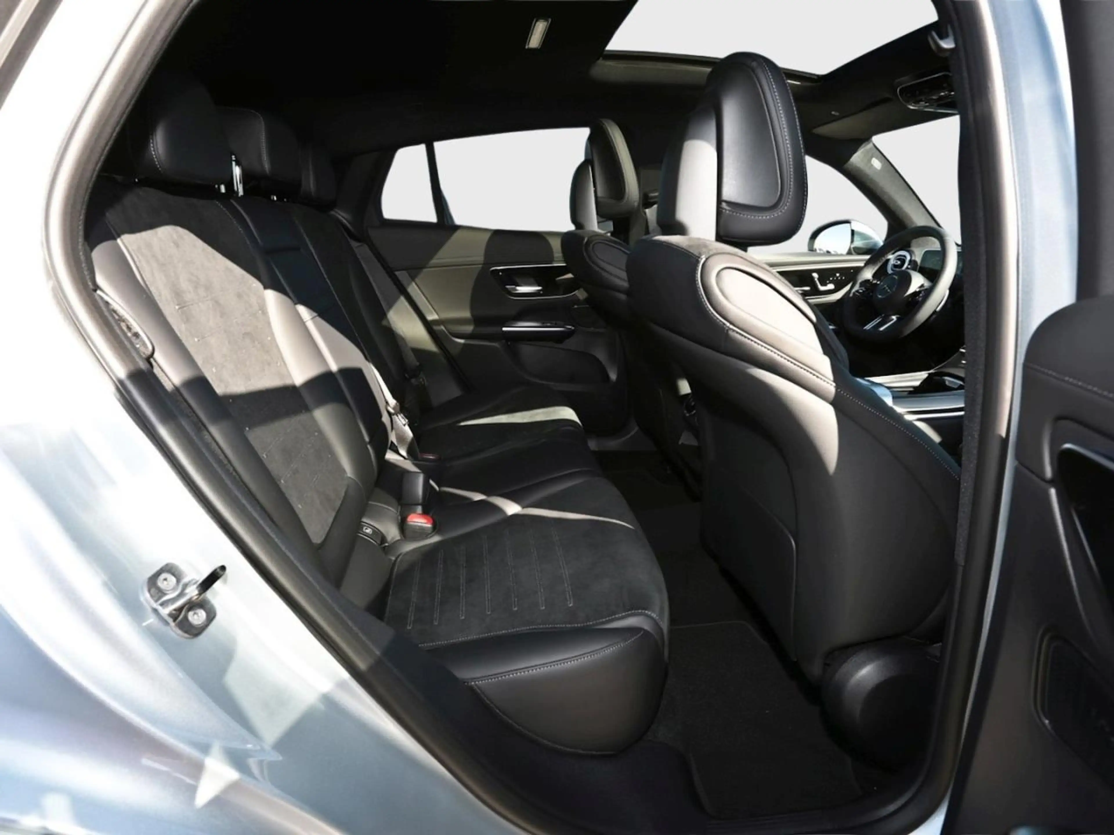 Mercedes-Benz GLC 220 d 4MATIC Coupé AMG Panorama AHK Distronic — photo 11