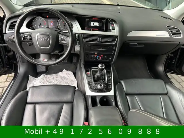 Audi S4 view 12