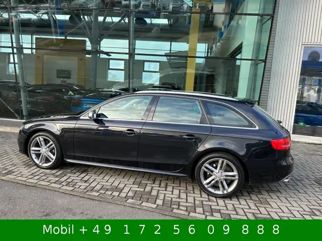 Audi S4 view 3