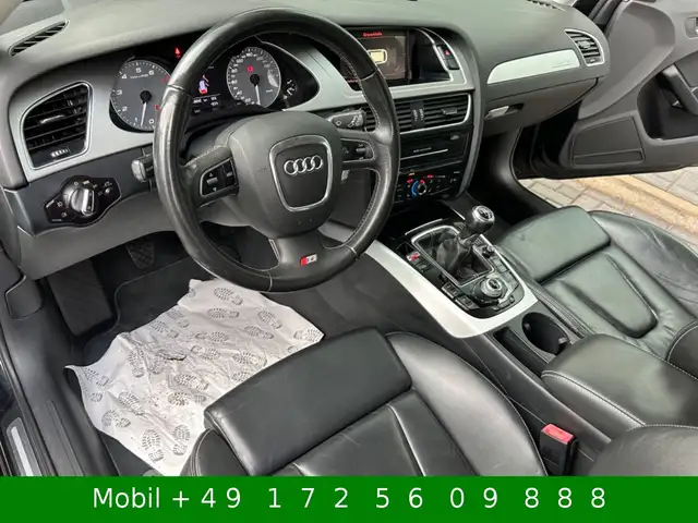 Audi S4 view 13