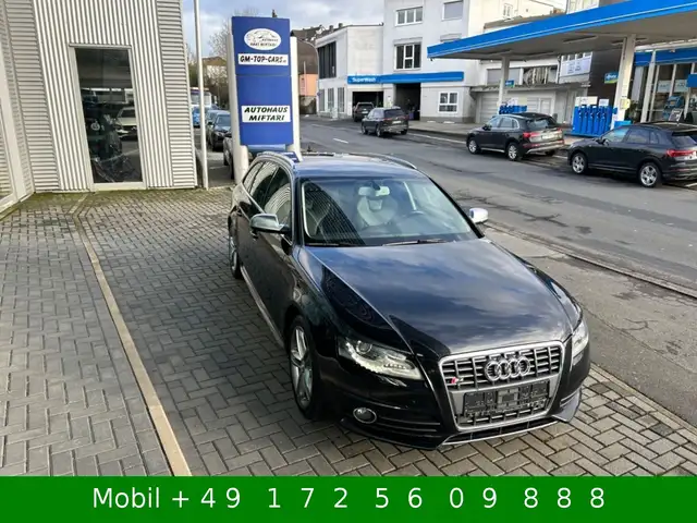 Audi S4 view 9