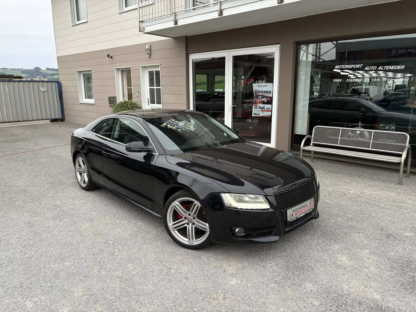 Audi A5 Coupé 2,0 TDI DPF "2.BESITZ*XENON*SITZH" Noir - 1