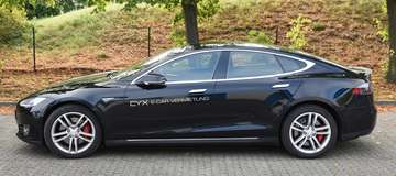 Model S Dual Motor Allradantrieb Performance