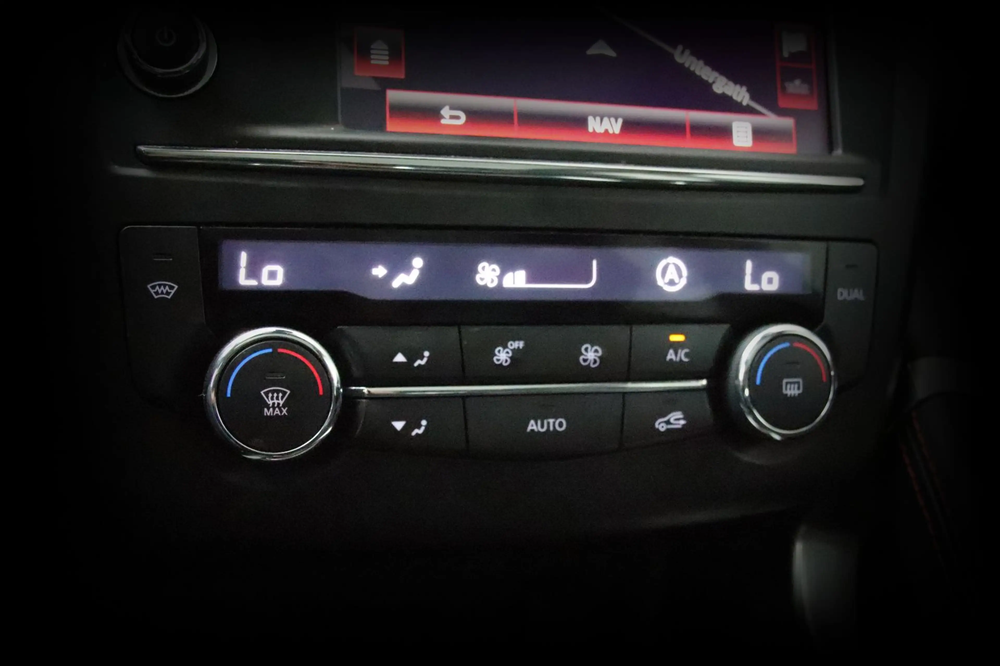 Renault Kadjar 1.6 dCi Energy Bose Edition*LED*NAVI*SHZ* — photo 13
