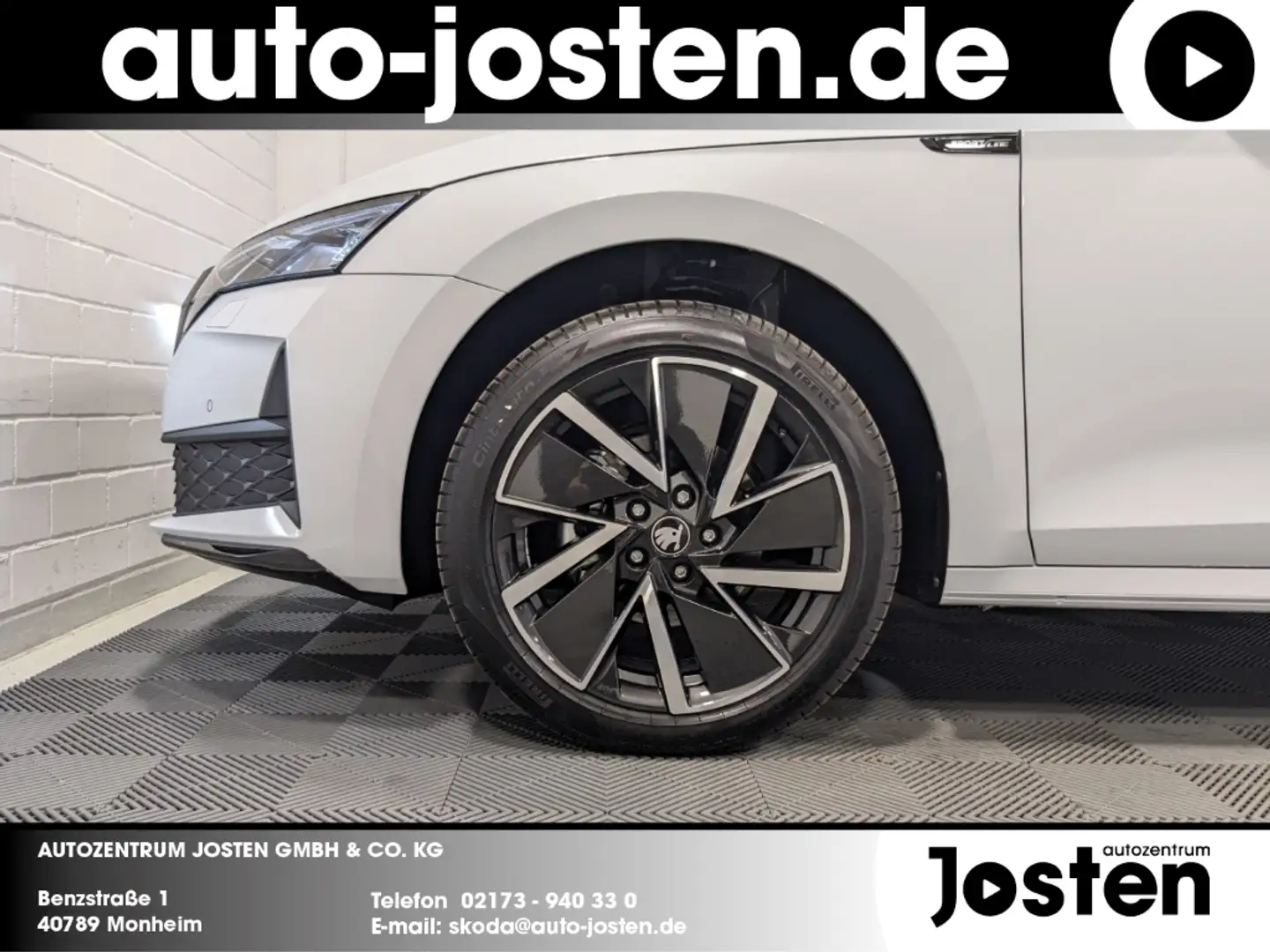 Skoda Octavia Combi Sportline 2.0TDI Navi AHK Matrix-LED Infotai Weiß - 2