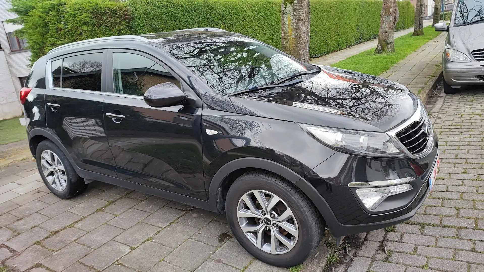 Kia Sportage Sportage 1.7 CRDi 2WD Zwart - 2