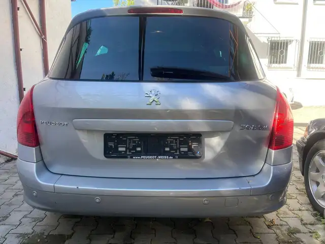 Peugeot 308 view 5