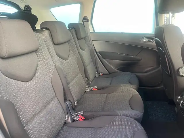 Peugeot 308 view 14