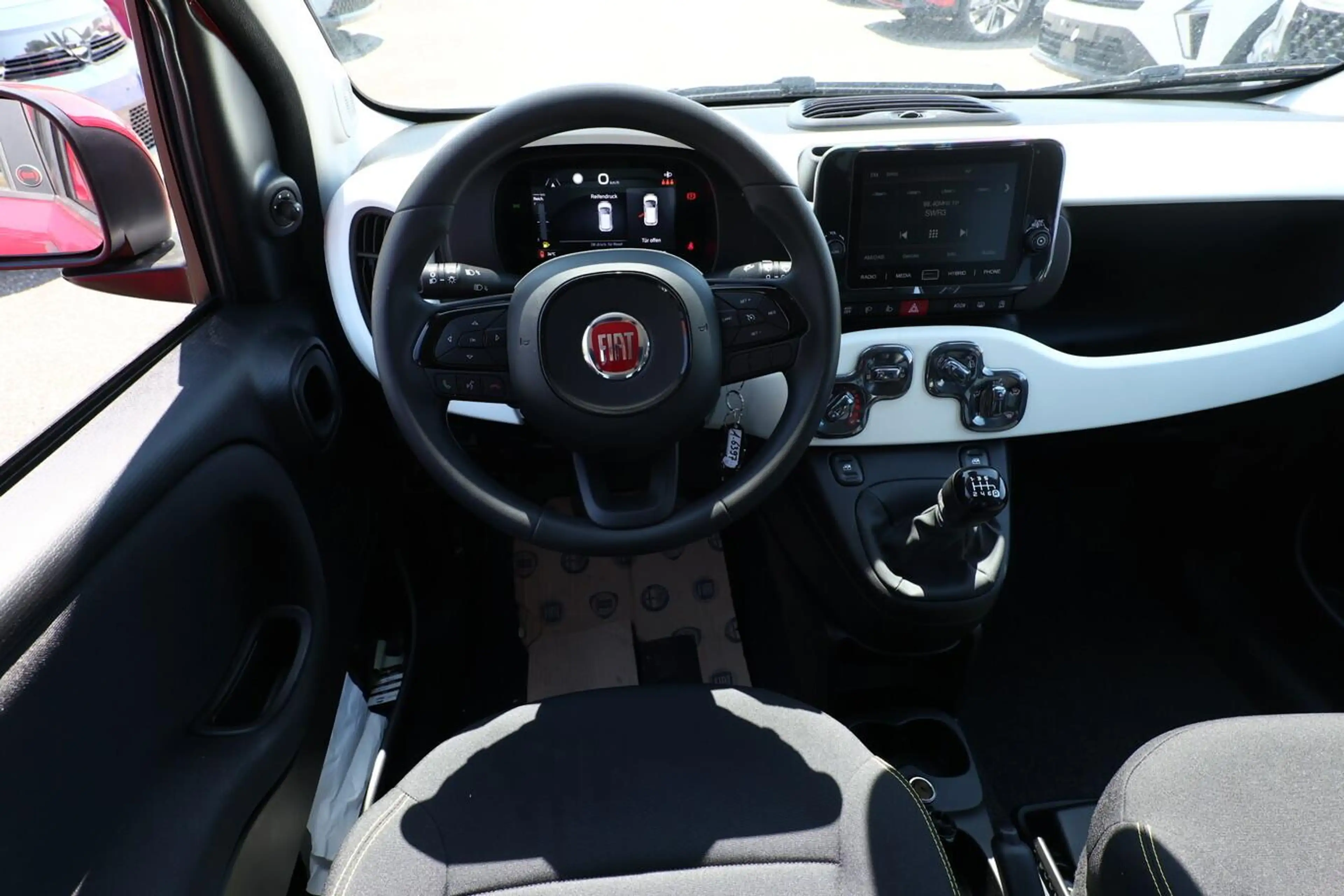 Fiat Panda Cross 5S PDC CarP/AndroidA PrivG 15Z NSW 48 kW ... — photo 7