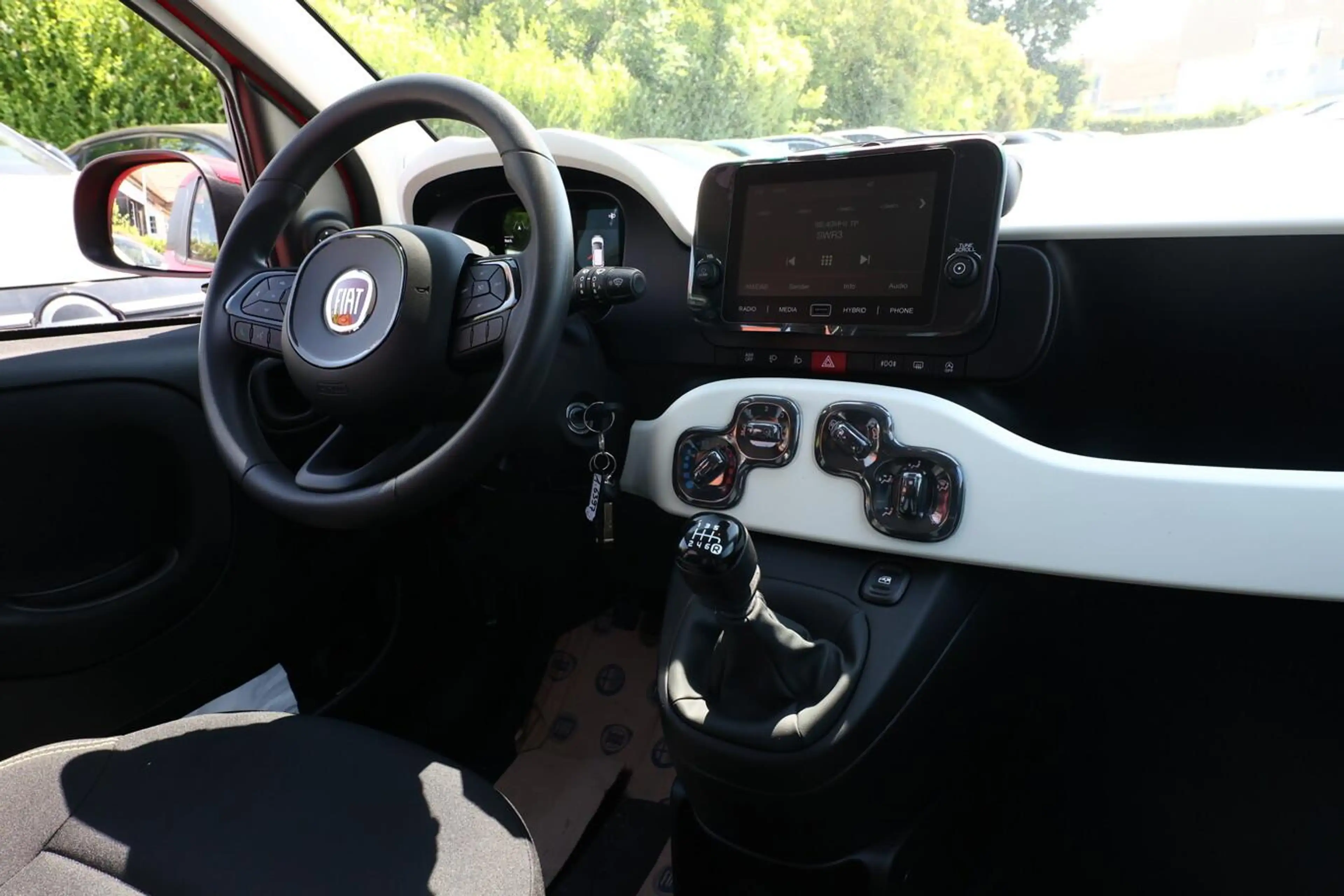 Fiat Panda Cross 5S PDC CarP/AndroidA PrivG 15Z NSW 48 kW ... — photo 9