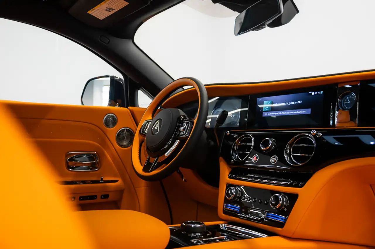 Rolls-Royce Spectre снимка Rolls-Royce Spectre