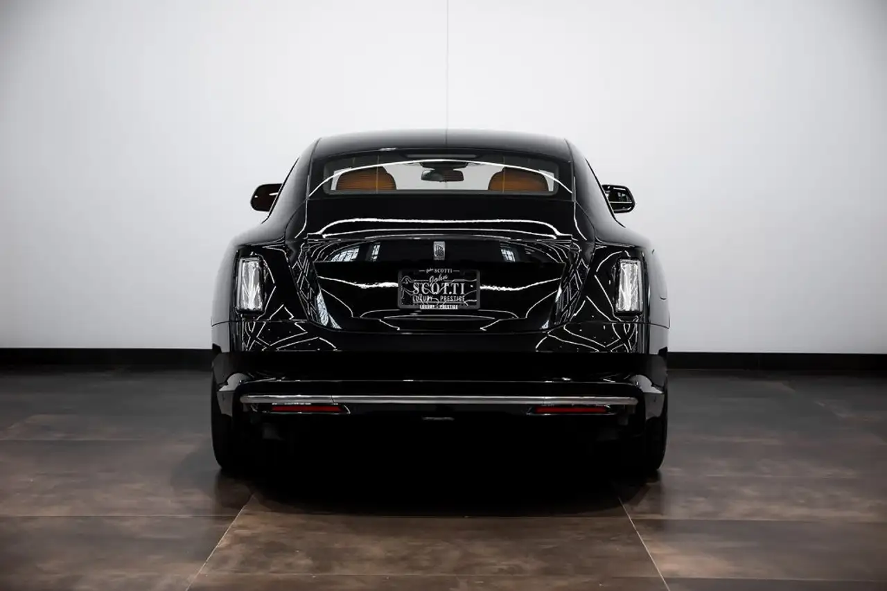 Rolls-Royce Spectre снимка Rolls-Royce Spectre