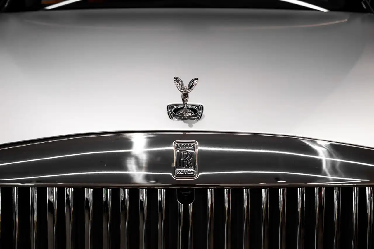 Rolls-Royce Spectre снимка Rolls-Royce Spectre