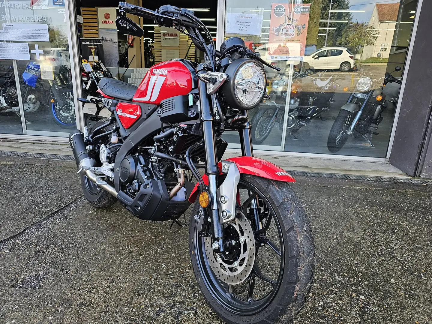 Yamaha XSR 125 Czerwony - 2