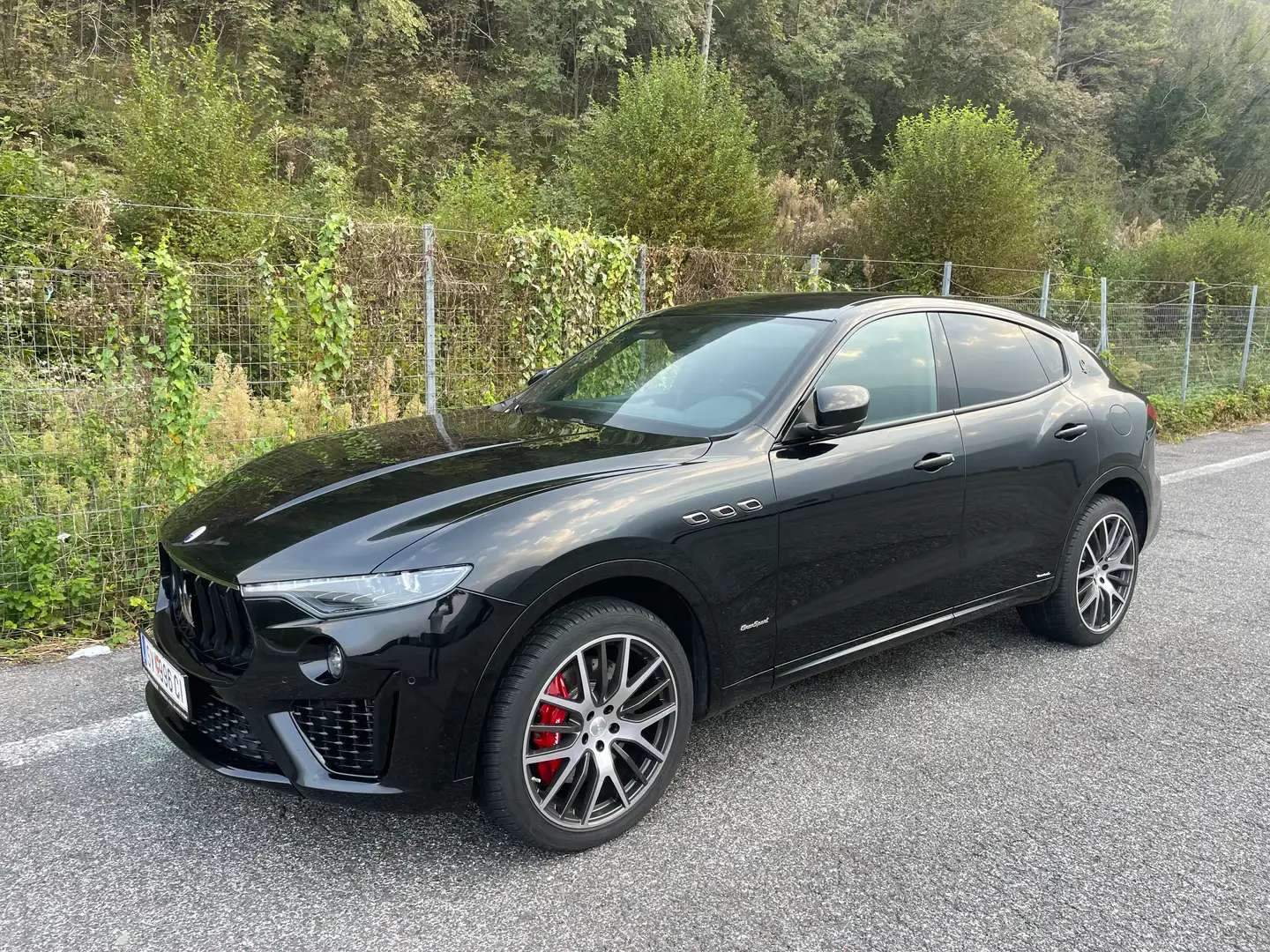 Maserati Levante Levante S Q4 GranSport Schwarz - 1