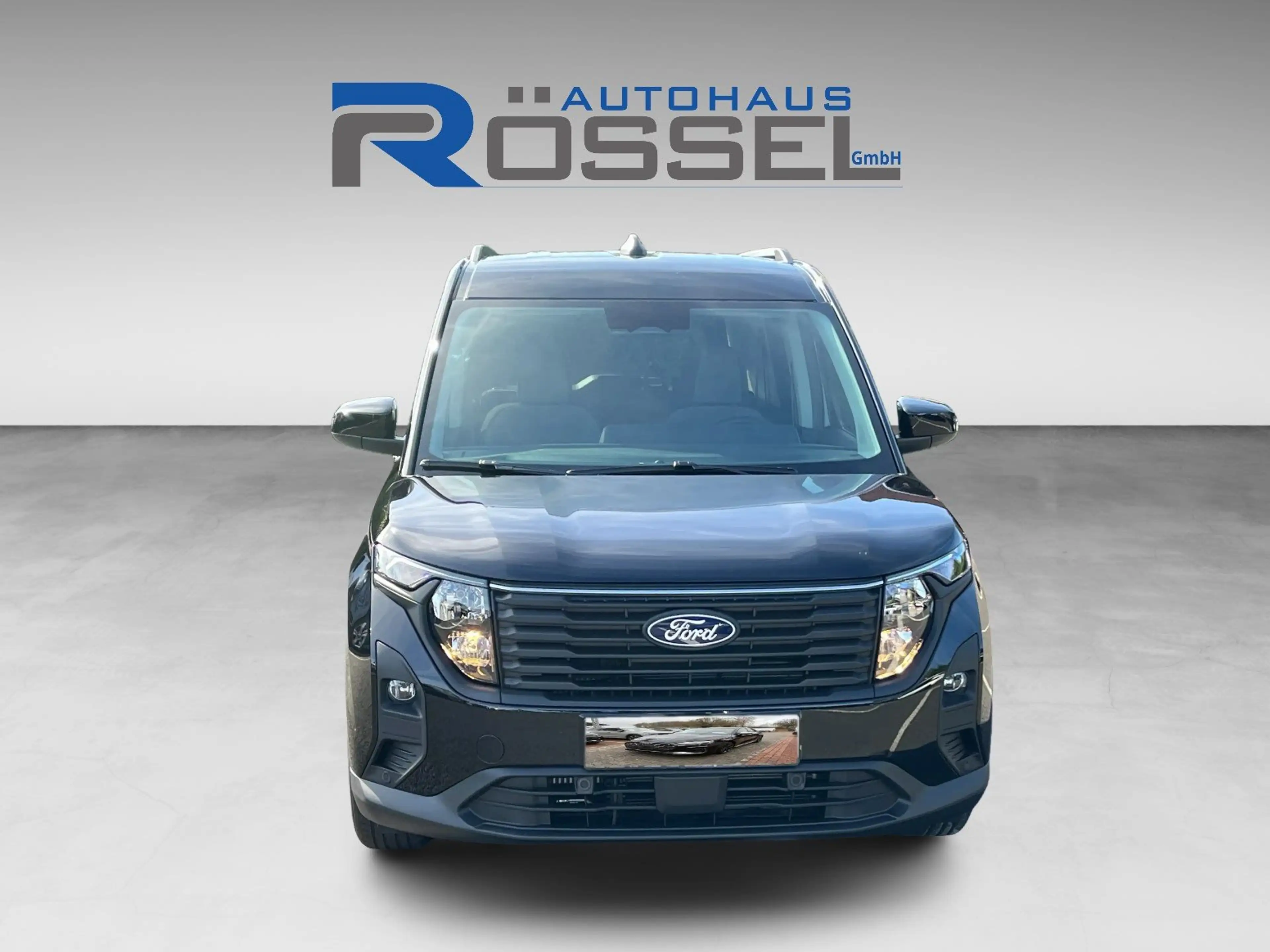 Ford Tourneo Courier 1.0 EcoBoost Automatik Titanium PDC SHZG — photo 2