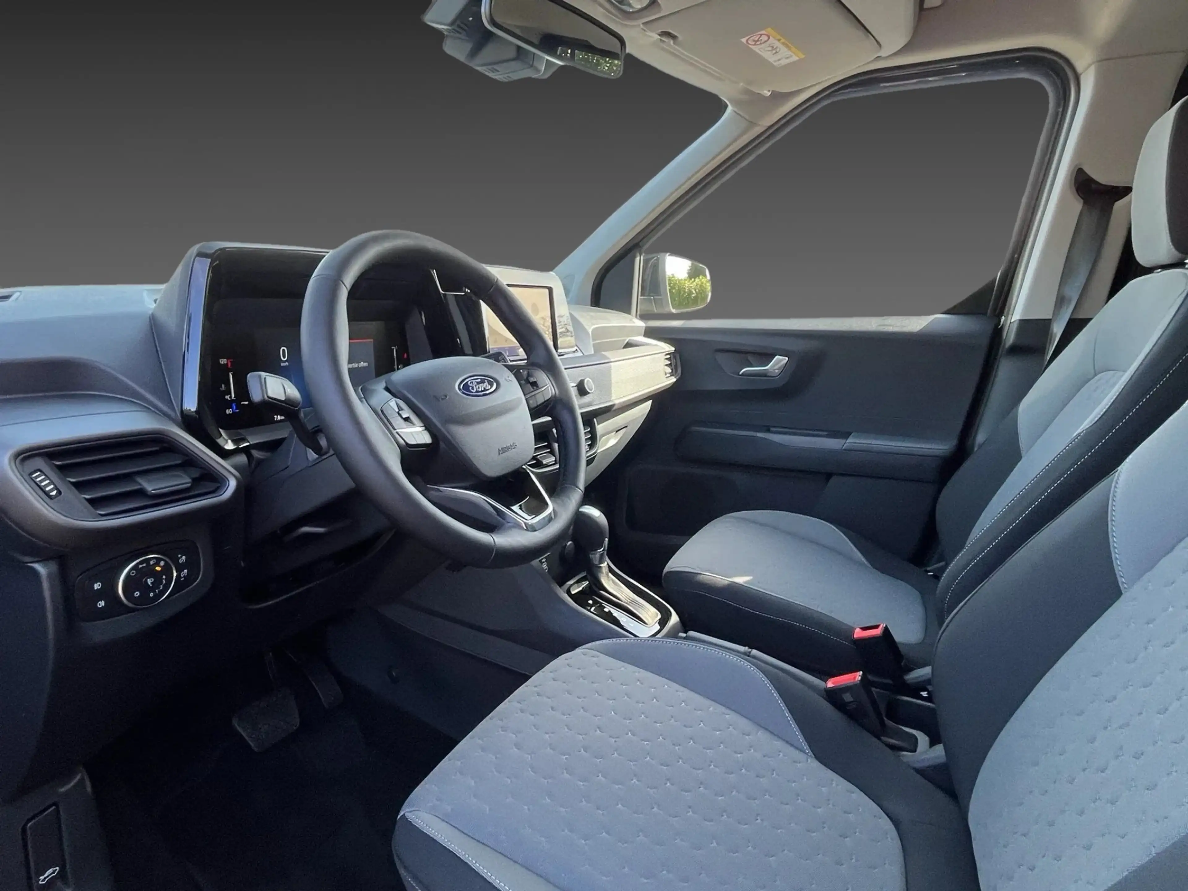 Ford Tourneo Courier 1.0 EcoBoost Automatik Titanium PDC SHZG — photo 9