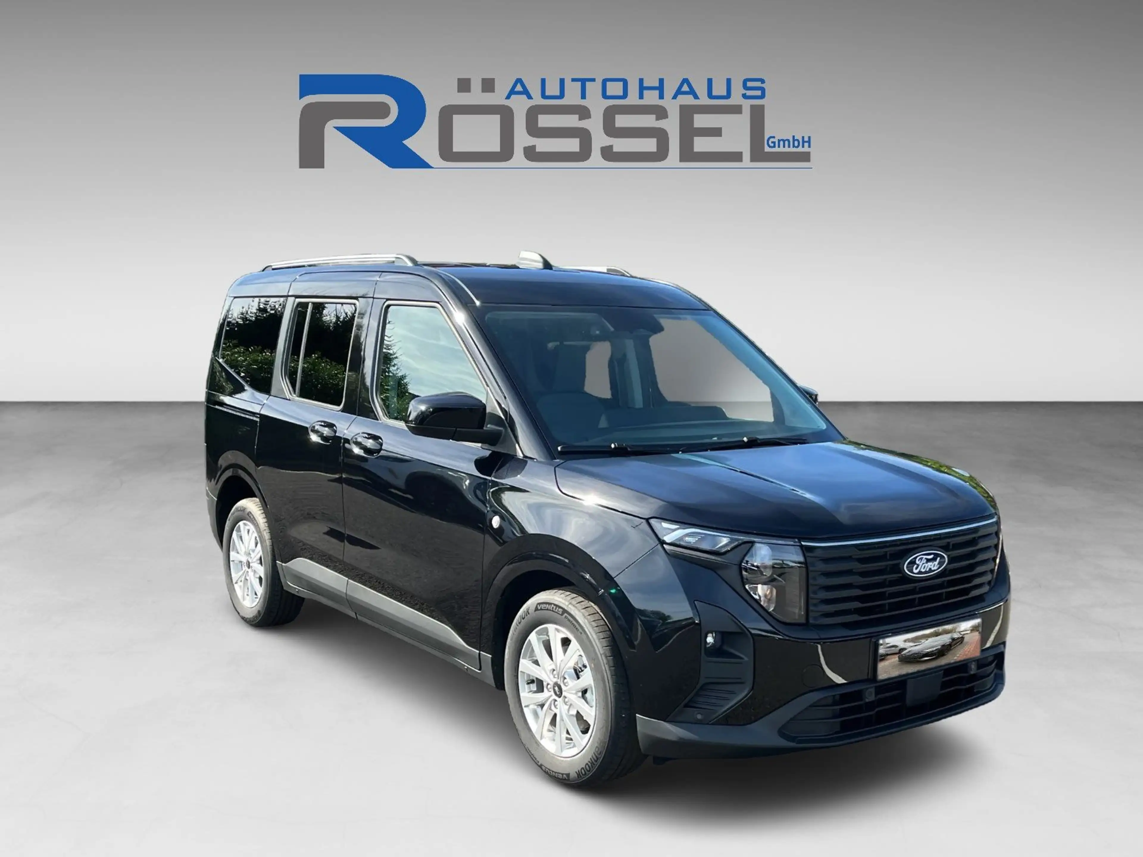 Ford Tourneo Courier 1.0 EcoBoost Automatik Titanium PDC SHZG — photo 3