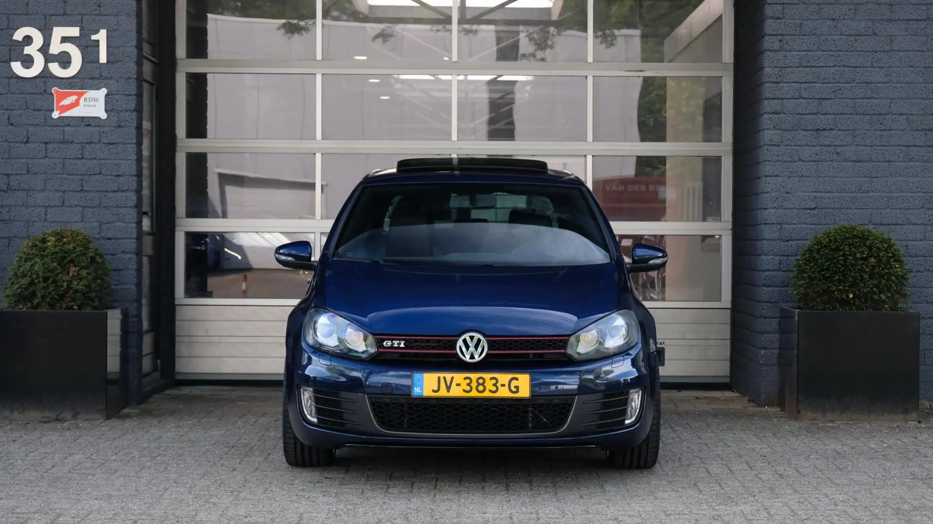 Volkswagen Golf GTI 2.0 CRUISE DSG LEDER SCHUIFDAK LED&XENON Albastru - 2