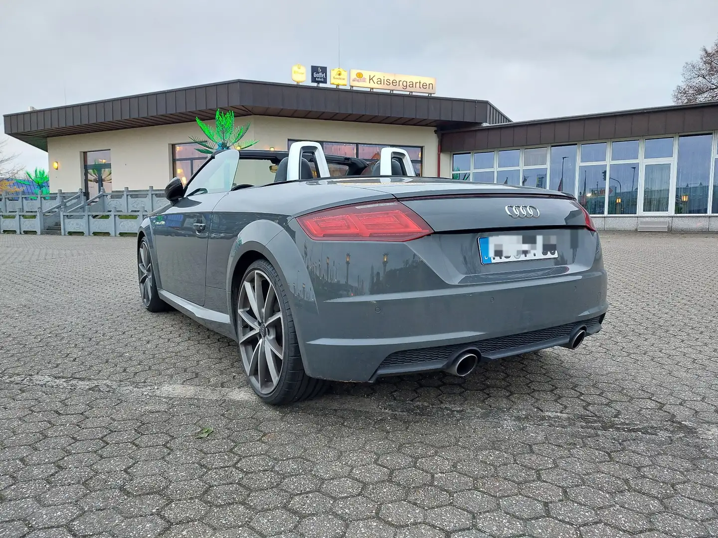 Audi TT Roadster 1.8 TFSI S tronic S Line 20 Zoll Gri - 2