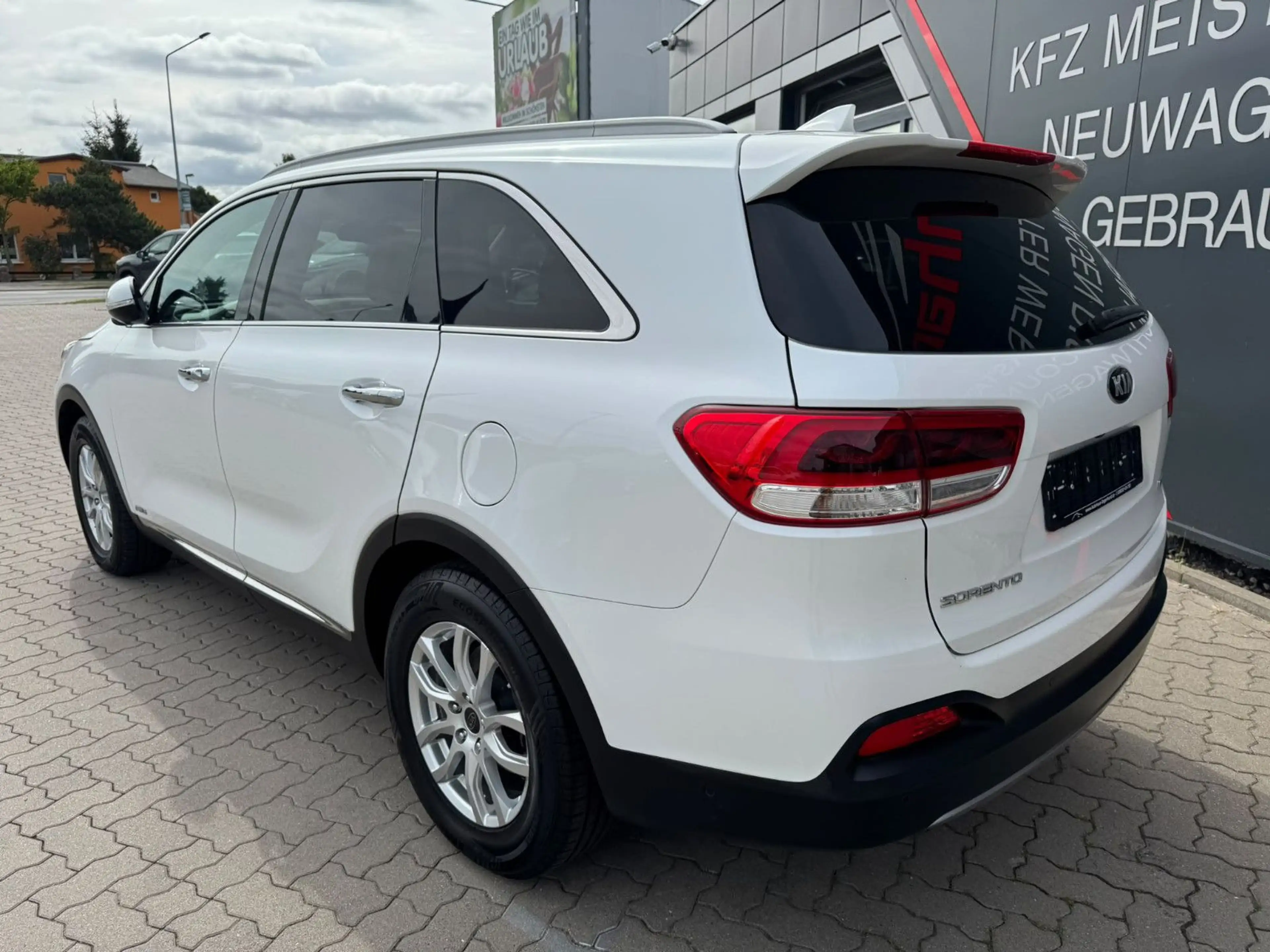 Kia Sorento 2.2 CRDi Platinum Edition 4WD ACC 360° — photo 7
