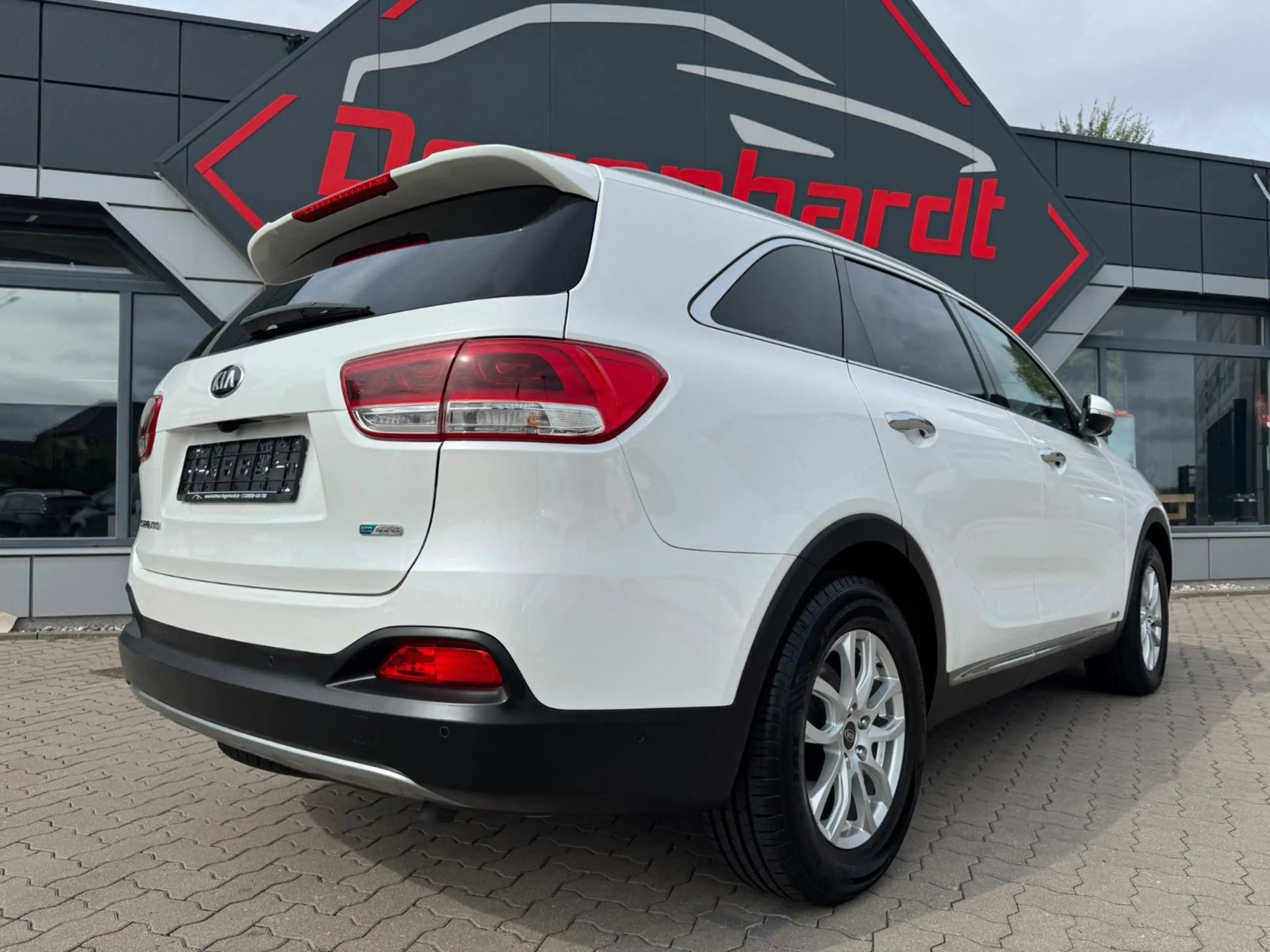 Kia Sorento 2.2 CRDi Platinum Edition 4WD ACC 360° — photo 9
