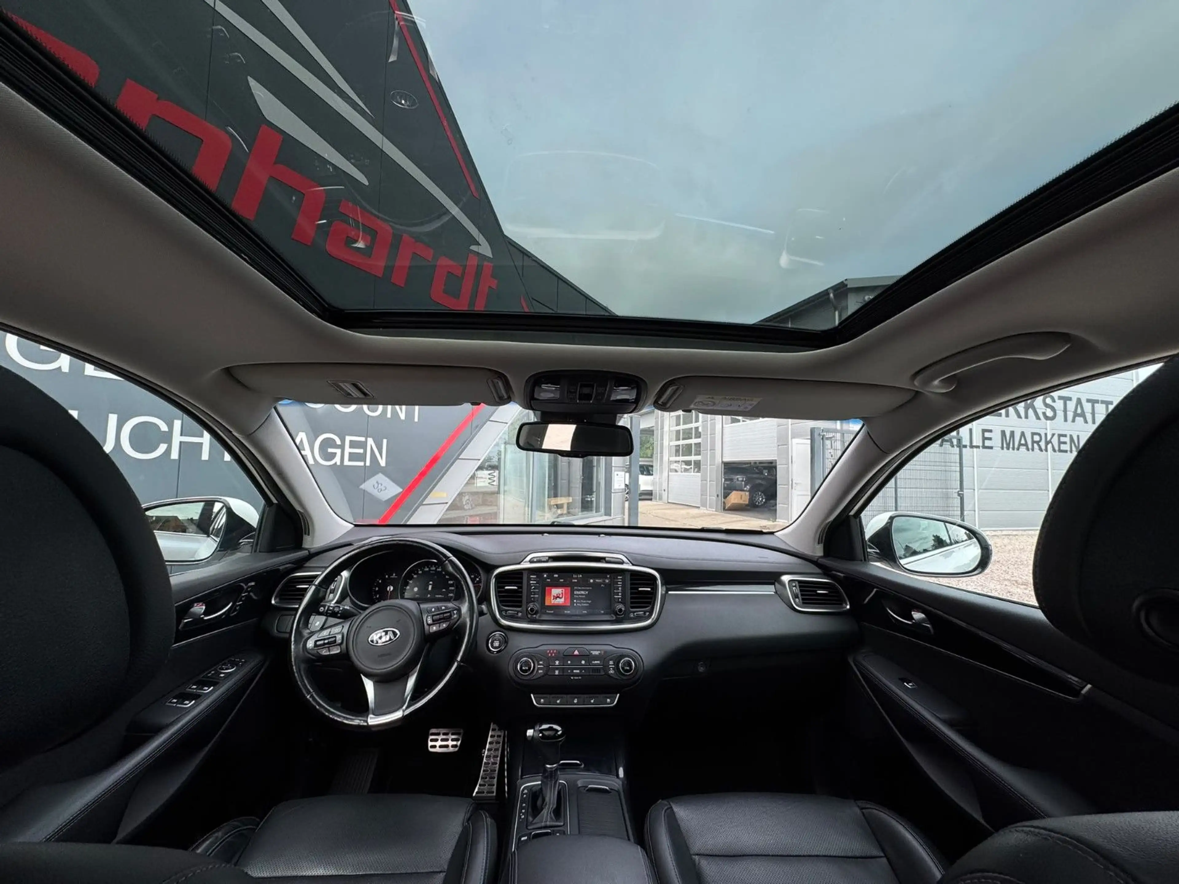 Kia Sorento 2.2 CRDi Platinum Edition 4WD ACC 360° — photo 14