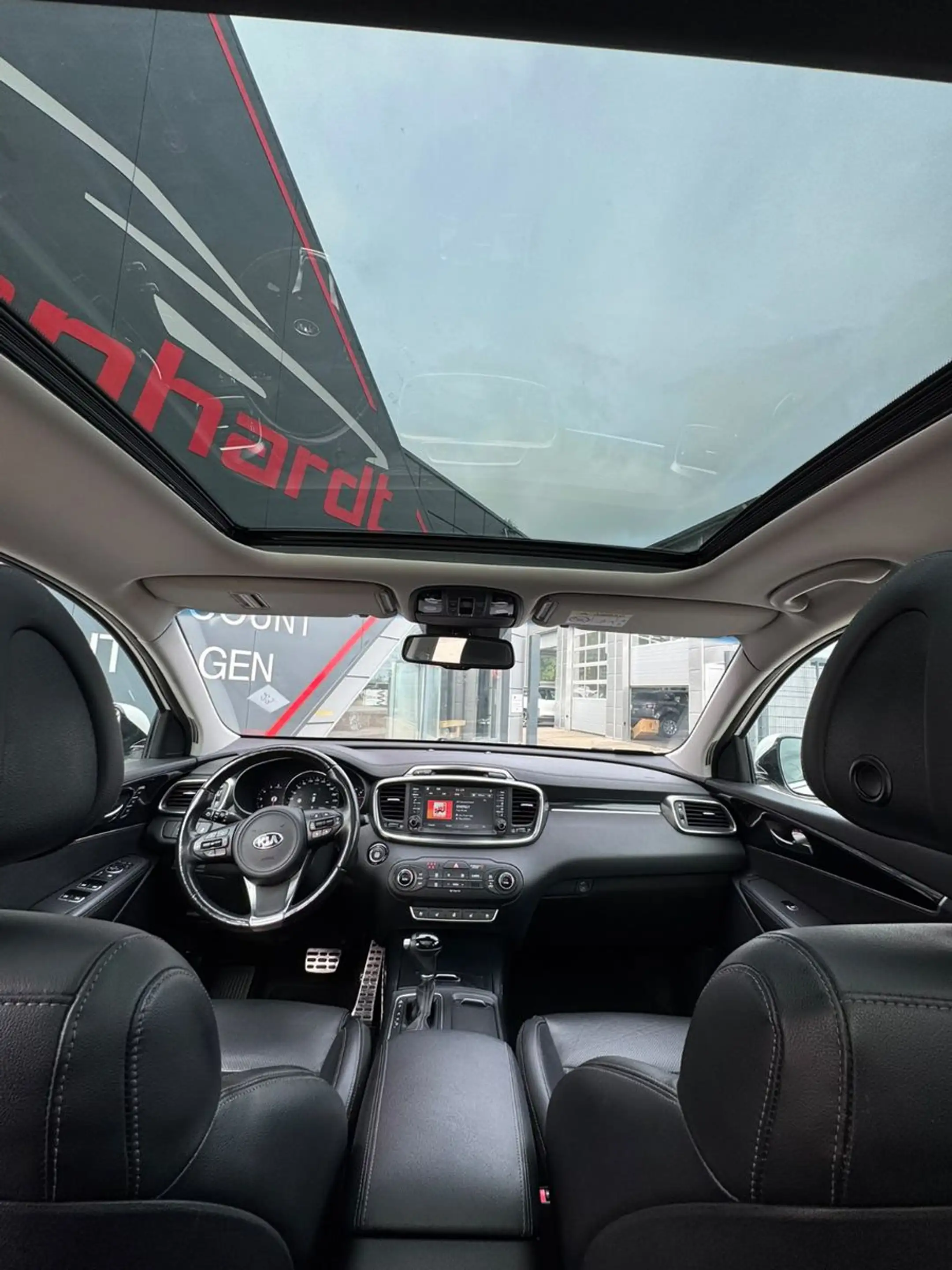 Kia Sorento 2.2 CRDi Platinum Edition 4WD ACC 360° — photo 8