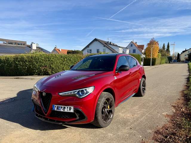 Imagine Alfa Romeo Stelvio V6 2.9 Bi-Turbo AT8-Q4 Quadrifoglio