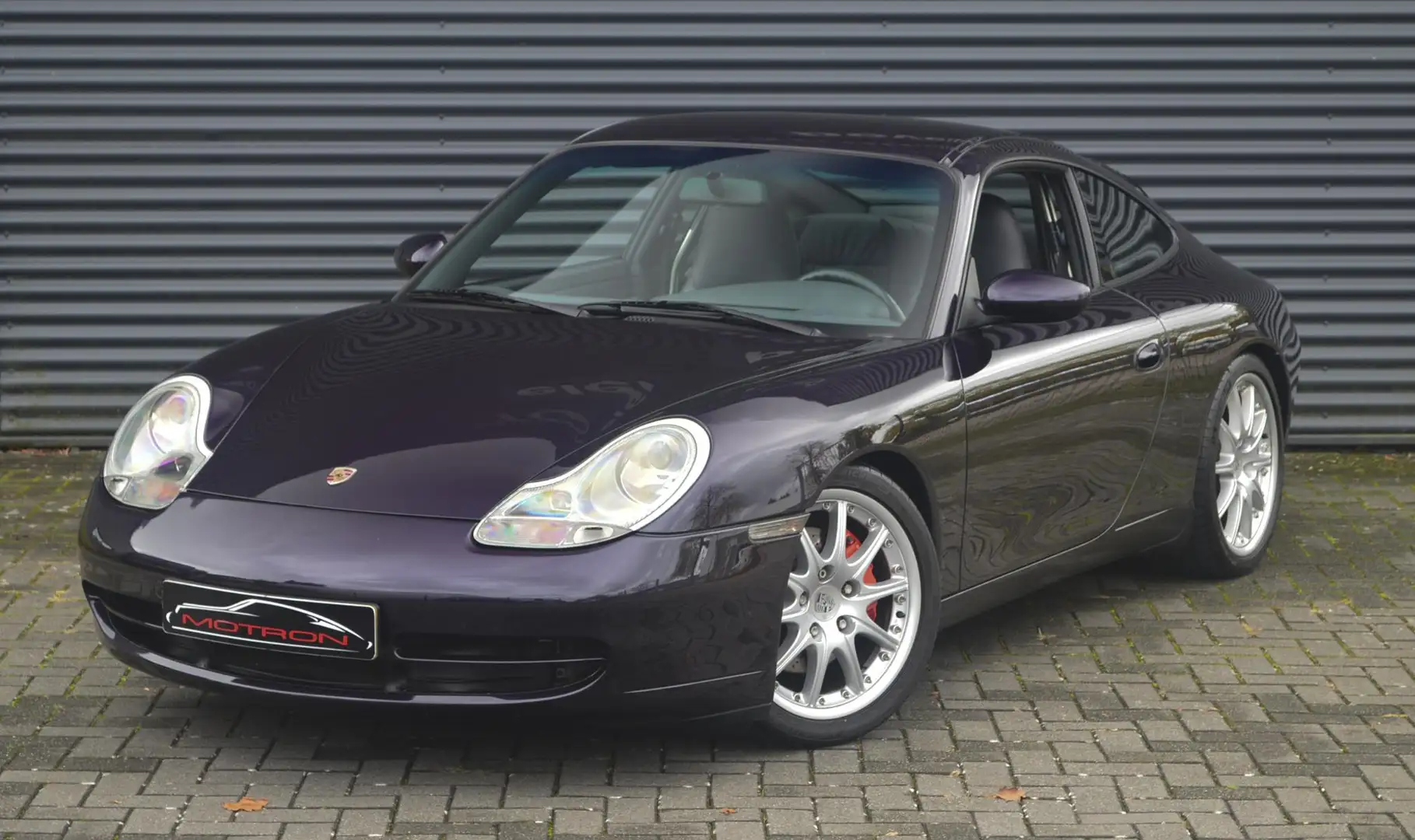 Porsche 996 996 3.4 Coupé Carrera 2 50th Ann. Mauve - 1